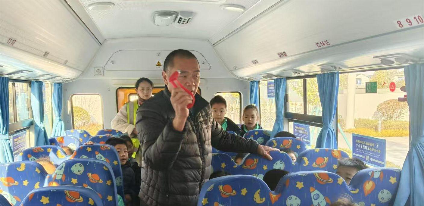 1742264594565056.jpg 1742264594565056.jpg